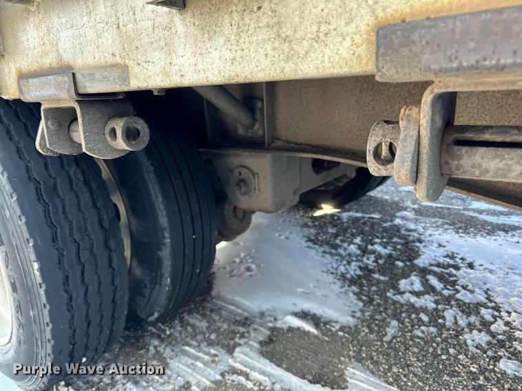 image for item DN0802 2008 Wilson CFD-900 drop deck trailer