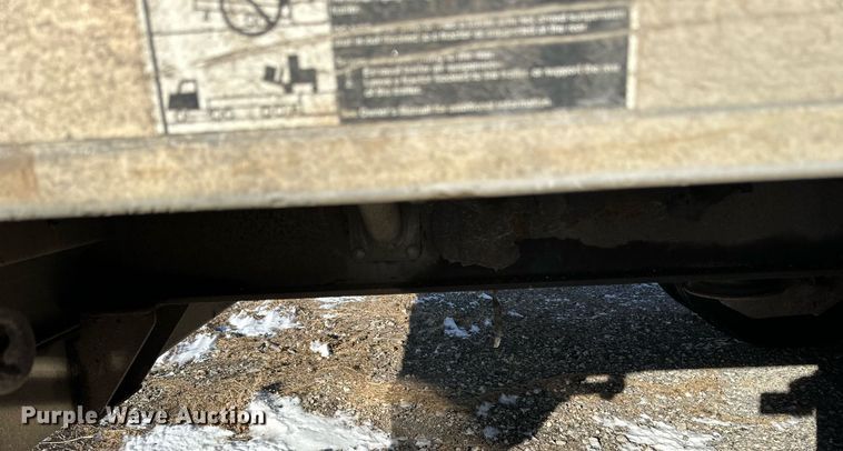 image for item DN0802 2008 Wilson CFD-900 drop deck trailer