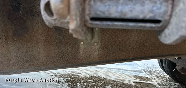 image for item DN0802 2008 Wilson CFD-900 drop deck trailer