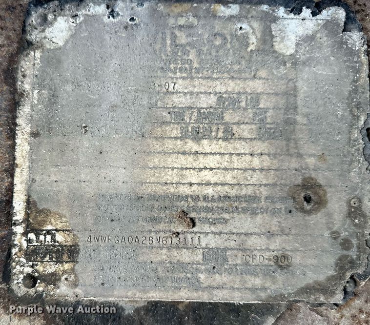 image for item DN0802 2008 Wilson CFD-900 drop deck trailer