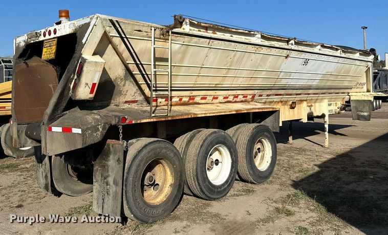 image for item DN0808 1997 Red River MFG LB334 live bottom trailer