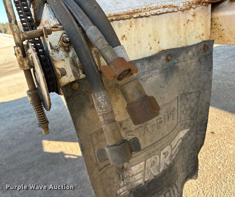 image for item DN0808 1997 Red River MFG LB334 live bottom trailer