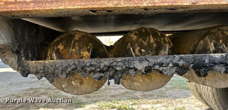 image for item DN0808 1997 Red River MFG LB334 live bottom trailer