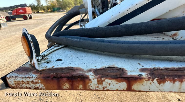 image for item DN0808 1997 Red River MFG LB334 live bottom trailer