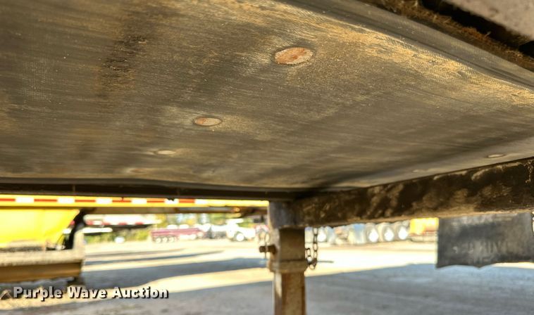 image for item DN0808 1997 Red River MFG LB334 live bottom trailer