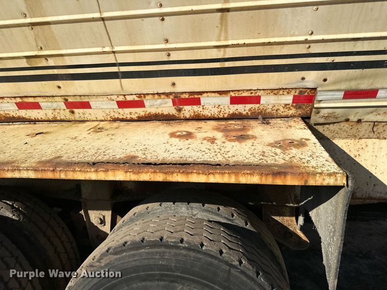 image for item DN0808 1997 Red River MFG LB334 live bottom trailer