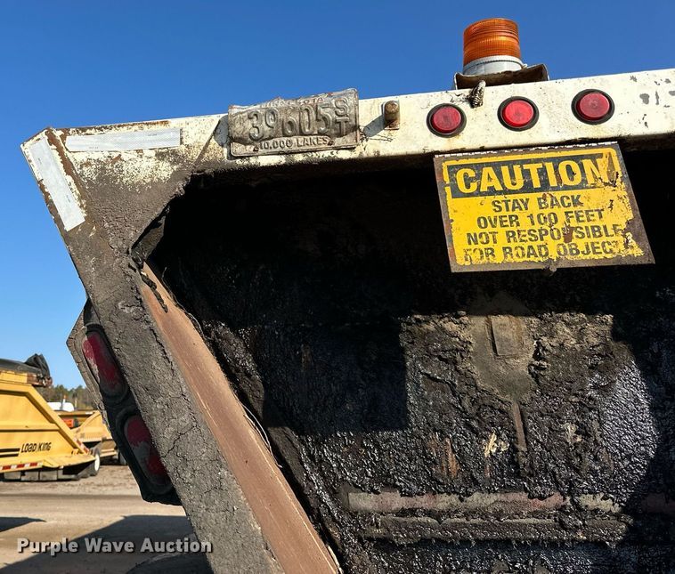 image for item DN0808 1997 Red River MFG LB334 live bottom trailer