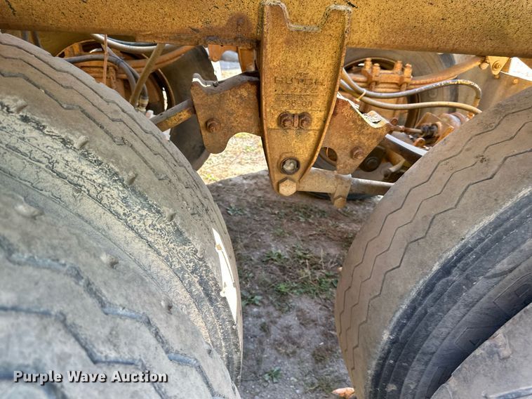 image for item DN0809 1984 Load King  bottom dump trailer