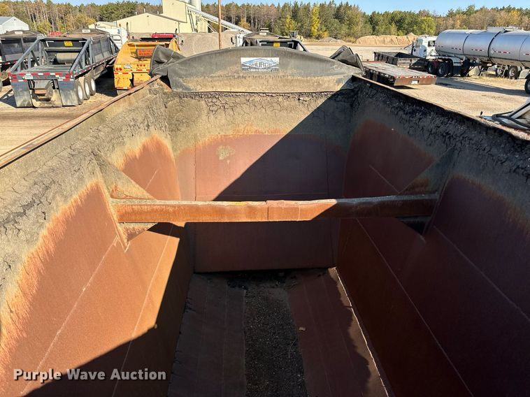 image for item DN0809 1984 Load King  bottom dump trailer