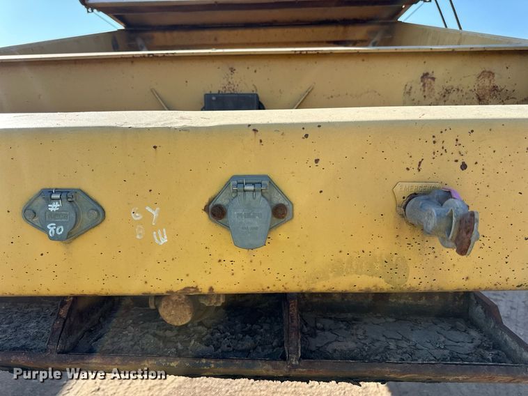 image for item DN0809 1984 Load King  bottom dump trailer