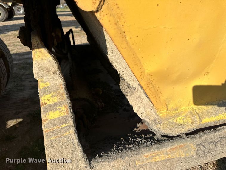 image for item DN0809 1984 Load King  bottom dump trailer