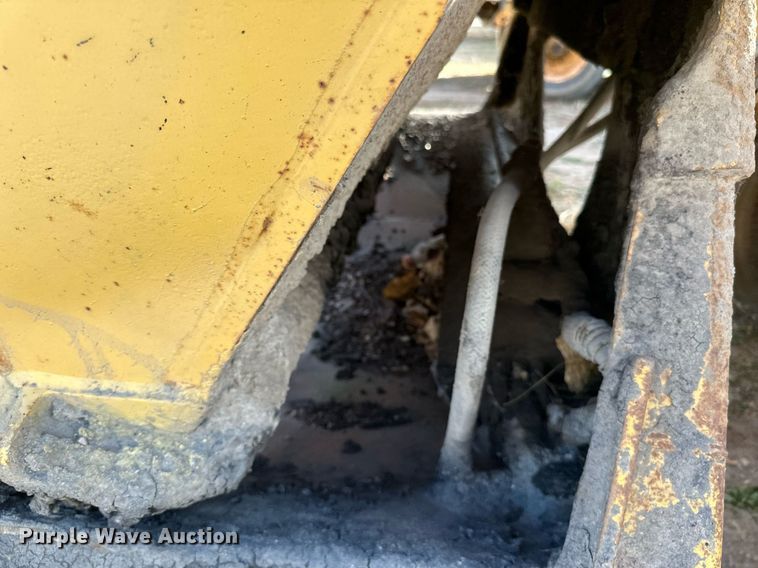 image for item DN0809 1984 Load King  bottom dump trailer