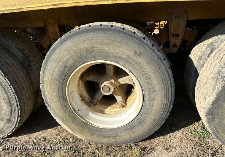 image for item DN0809 1984 Load King  bottom dump trailer