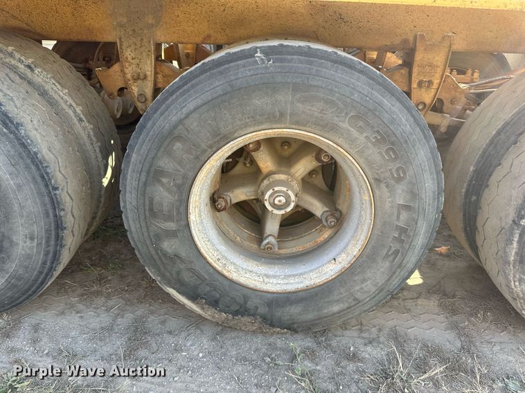 image for item DN0809 1984 Load King  bottom dump trailer