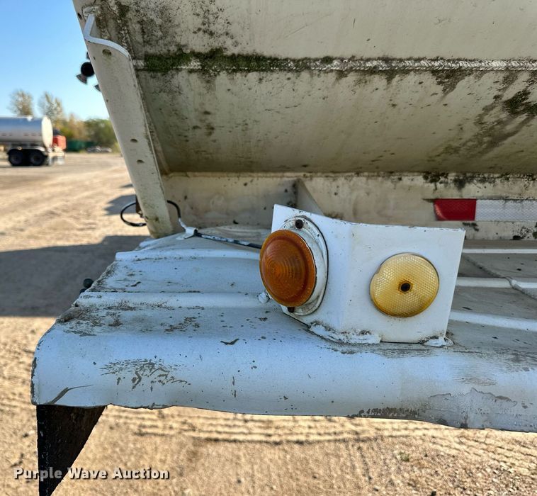 image for item DN0810 1979 Progress Industries  AT-E tank trailer