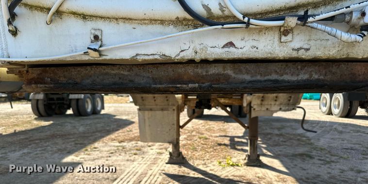 image for item DN0810 1979 Progress Industries  AT-E tank trailer