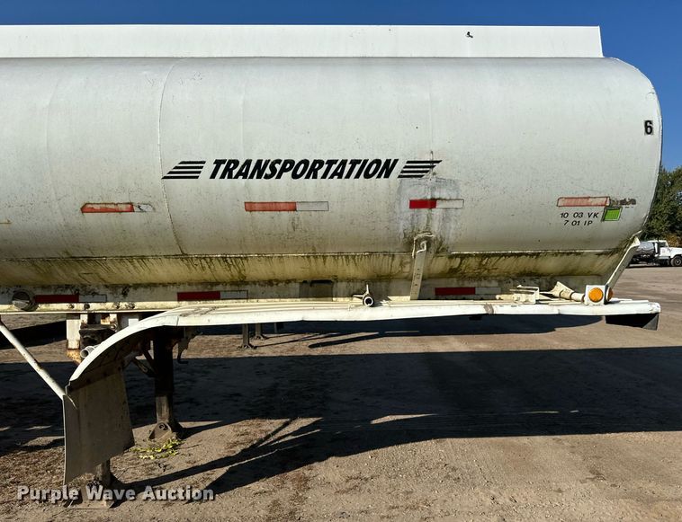 image for item DN0810 1979 Progress Industries  AT-E tank trailer