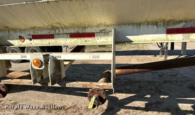 image for item DN0810 1979 Progress Industries  AT-E tank trailer