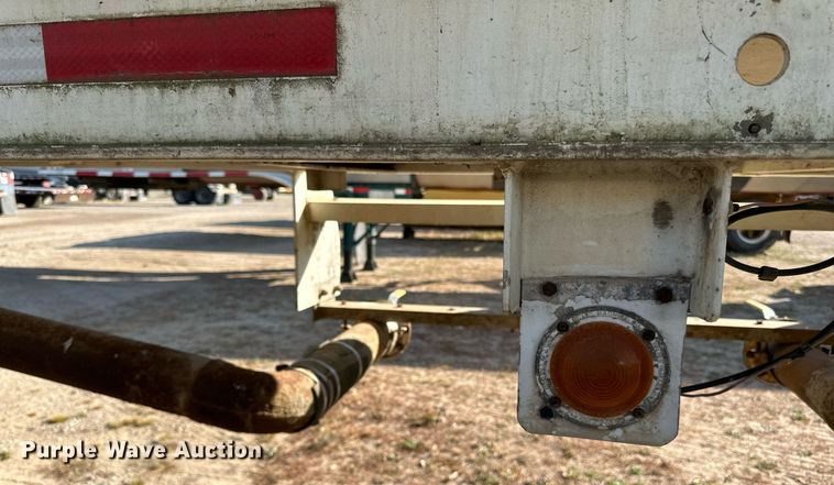 image for item DN0810 1979 Progress Industries  AT-E tank trailer