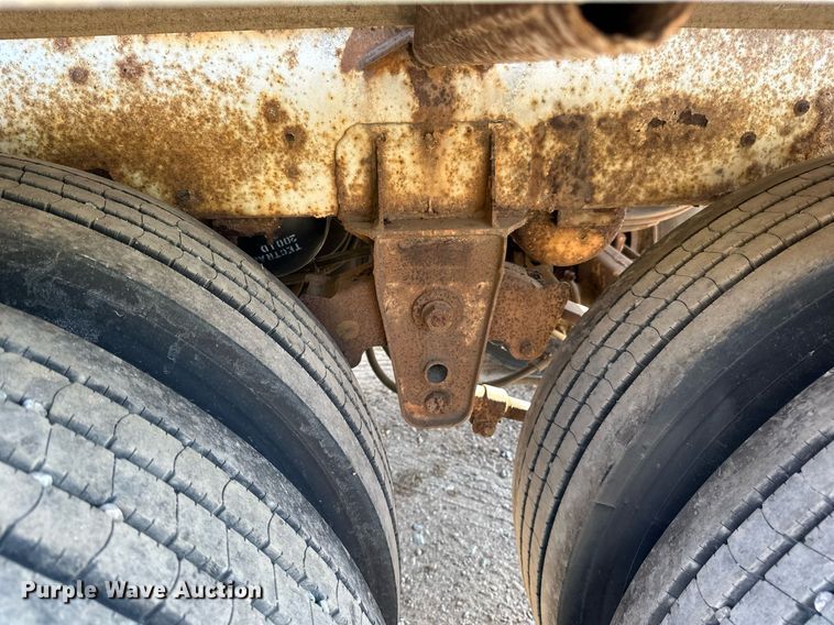 image for item DN0810 1979 Progress Industries  AT-E tank trailer