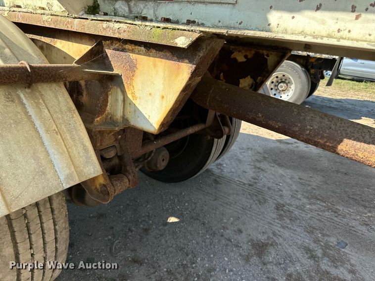 image for item DN0810 1979 Progress Industries  AT-E tank trailer