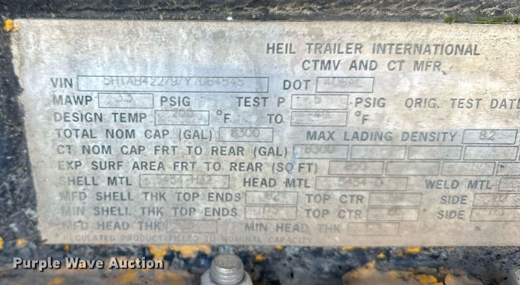 image for item DN0811 2000 Heil tank trailer