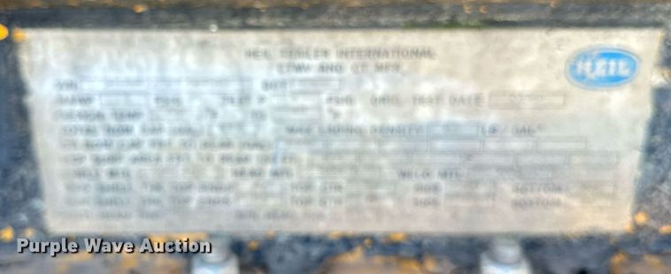 image for item DN0811 2000 Heil tank trailer
