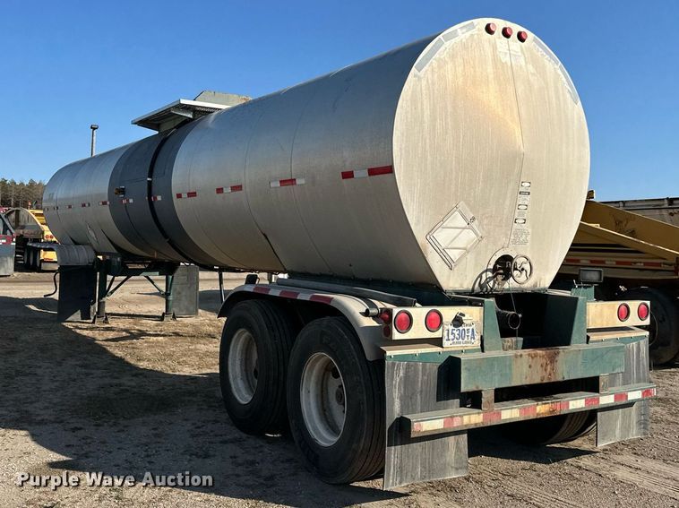 image for item DN0812 2002 Polar tank trailer