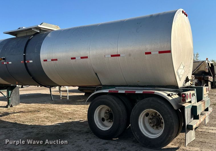 image for item DN0812 2002 Polar tank trailer