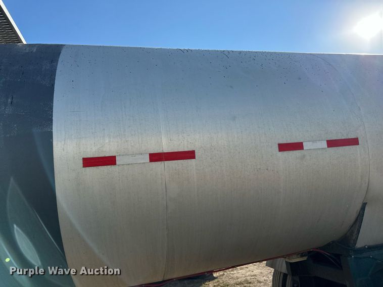 image for item DN0812 2002 Polar tank trailer