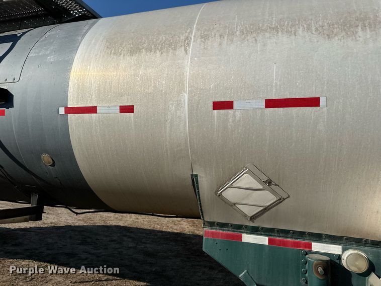 image for item DN0812 2002 Polar tank trailer