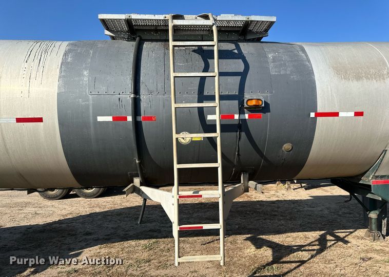 image for item DN0812 2002 Polar tank trailer