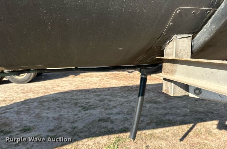 image for item DN0812 2002 Polar tank trailer