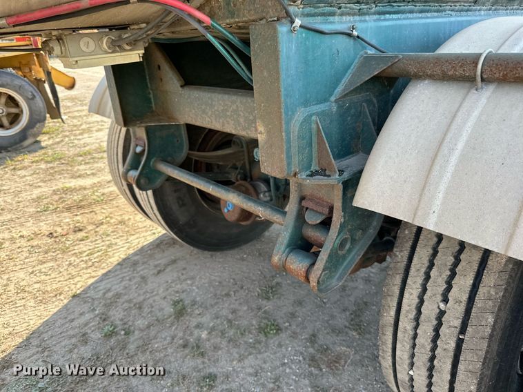 image for item DN0812 2002 Polar tank trailer