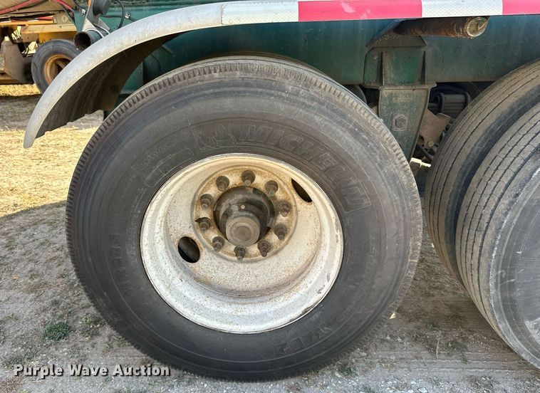 image for item DN0812 2002 Polar tank trailer