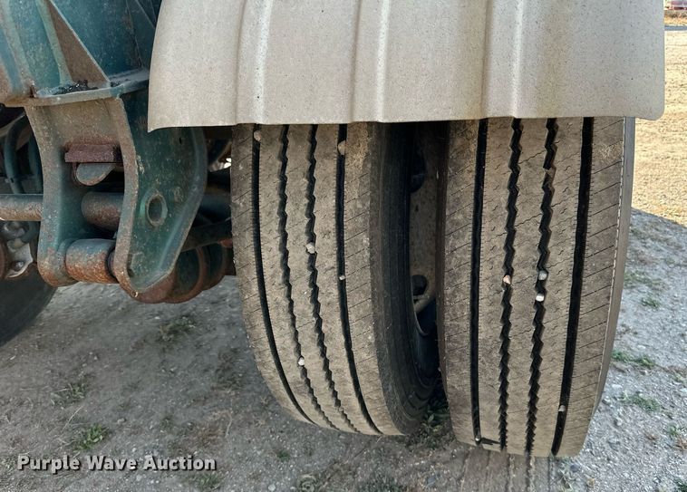 image for item DN0812 2002 Polar tank trailer