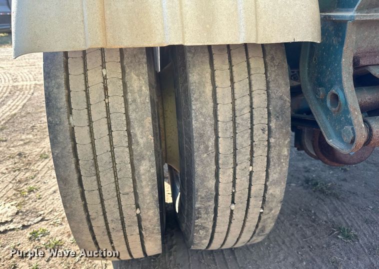 image for item DN0812 2002 Polar tank trailer