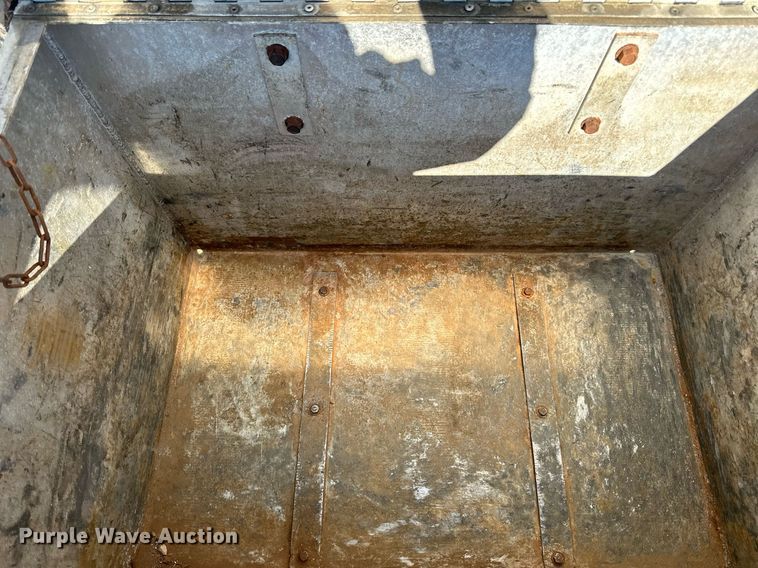 image for item DN0833 2005 Mack 600 semi truck