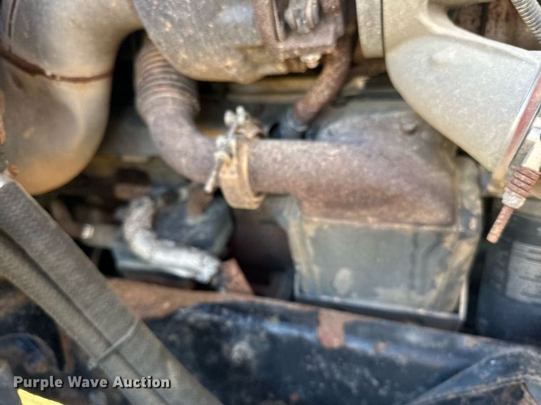 image for item DN0833 2005 Mack 600 semi truck