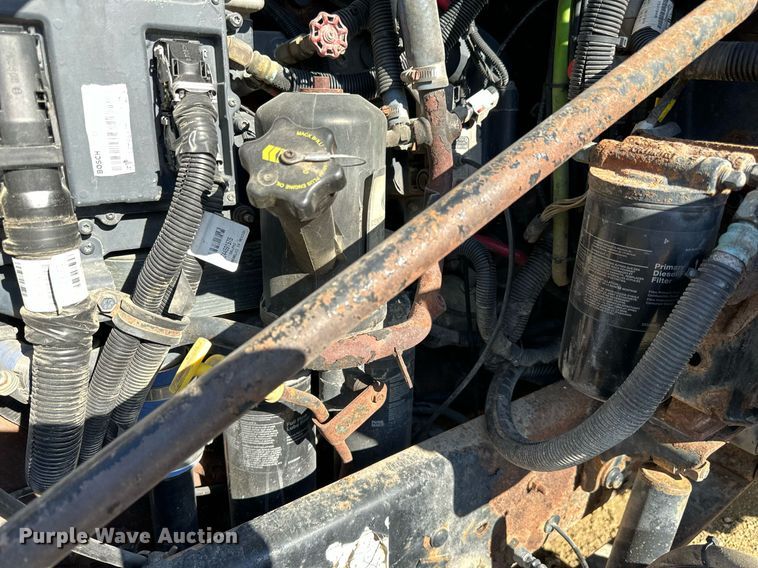 image for item DN0833 2005 Mack 600 semi truck