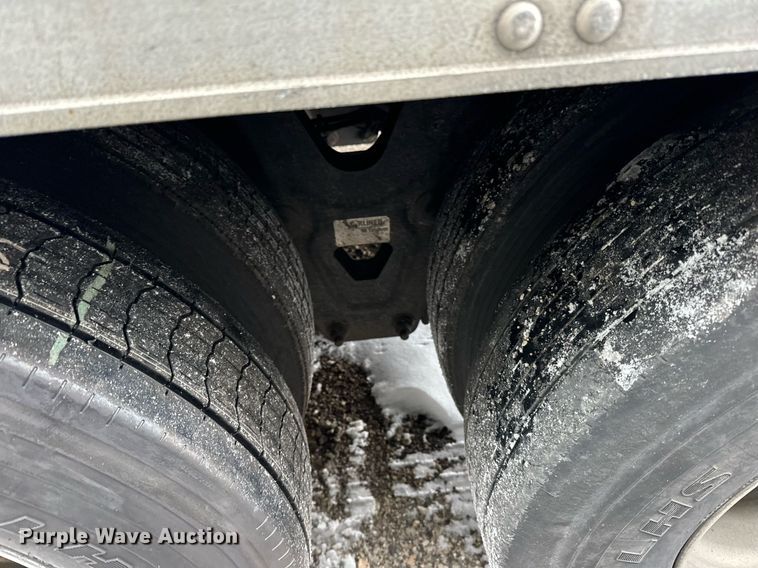 image for item DN0865 2016 Utility VS2RA refrigerated van trailer