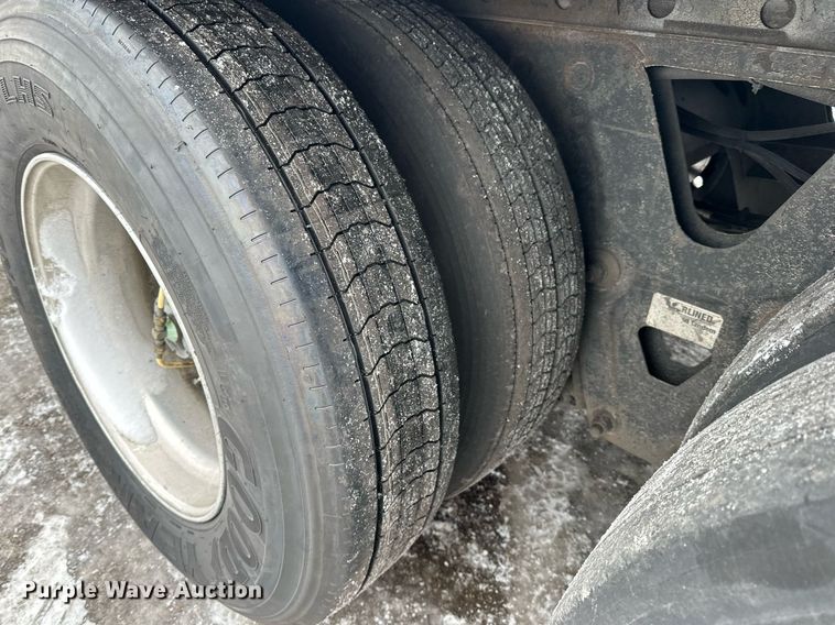 image for item DN0865 2016 Utility VS2RA refrigerated van trailer