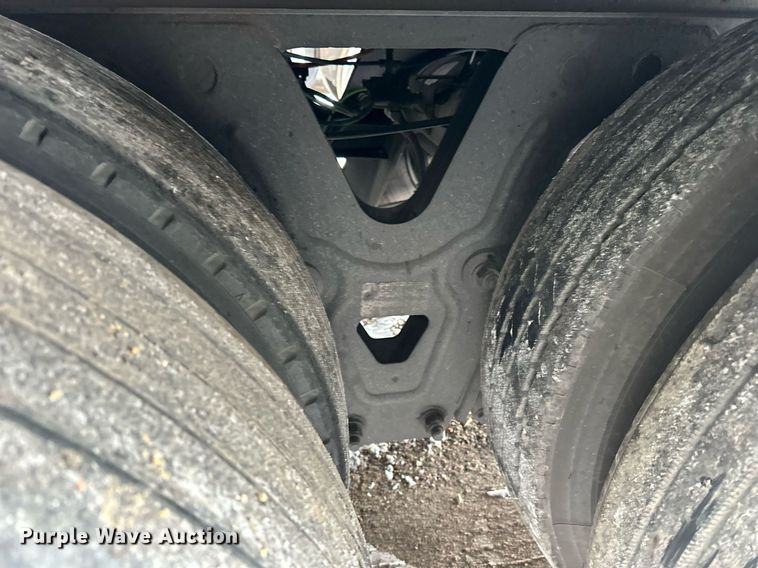 image for item DN0866 2015 Great Dane  ESS-1114-31053 refrigerated van trailer