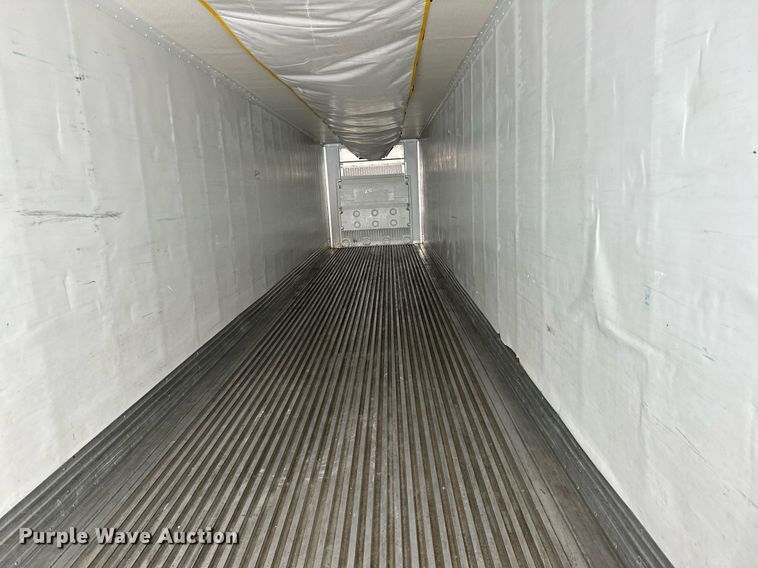 image for item DN0867 2016 Great Dane  ESS-1114-31053 refrigerated van trailer