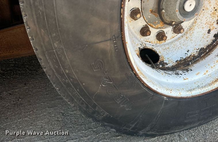 image for item DO1758 1978 Aztec FCB-LB drop deck oilfield trailer 