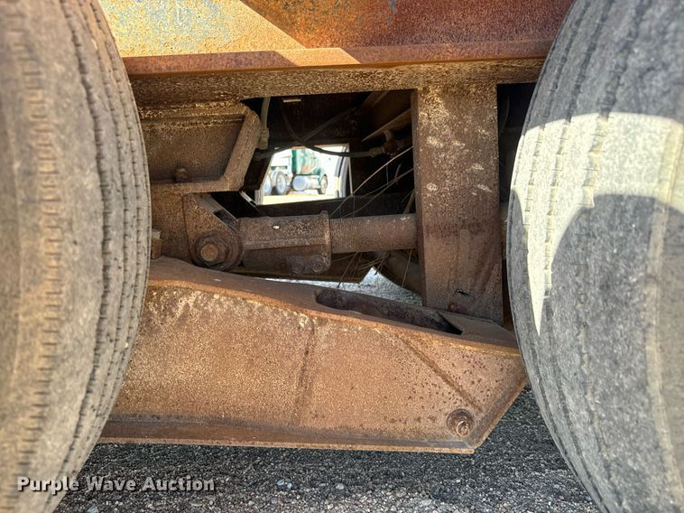 image for item DO1759 2008 Monarch  drop deck oilfield trailer 