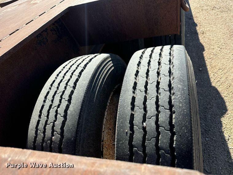 image for item DO1759 2008 Monarch  drop deck oilfield trailer 