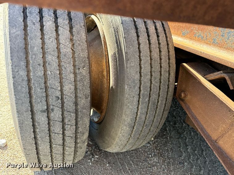 image for item DO1759 2008 Monarch  drop deck oilfield trailer 