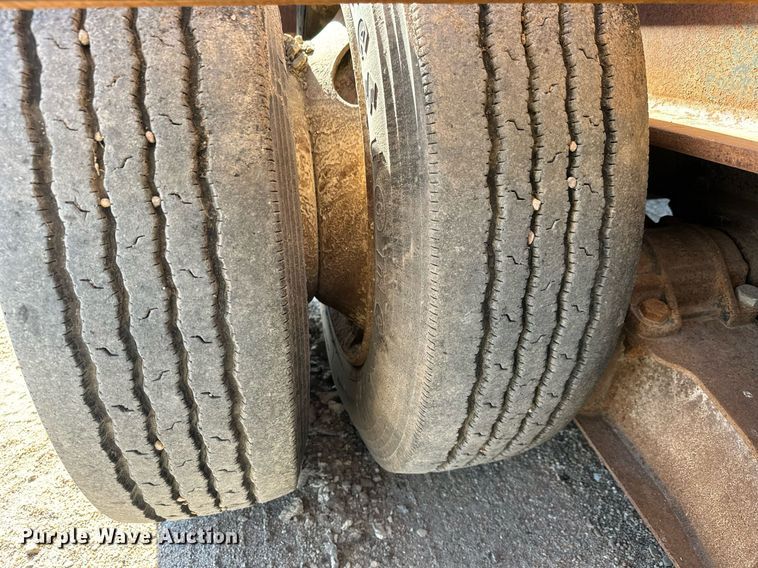 image for item DO1759 2008 Monarch  drop deck oilfield trailer 