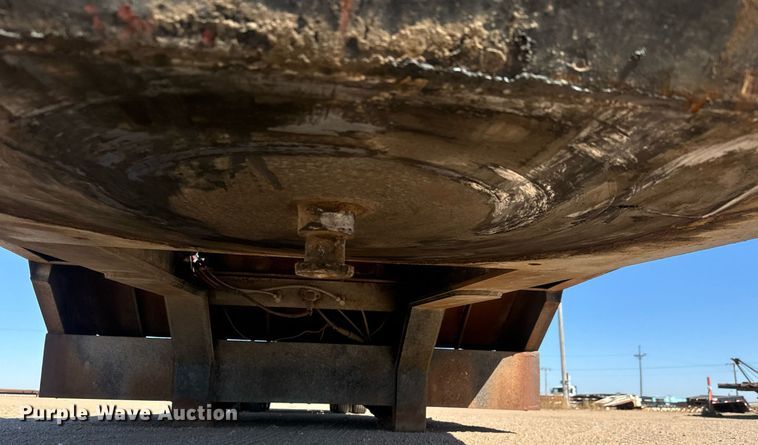 image for item DO1760 2008 Monarch drop deck oilfield trailer 